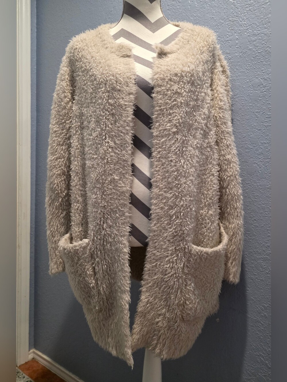 Banana Republic Cozy Women's Cream Fuzzy Open-Front Sweater